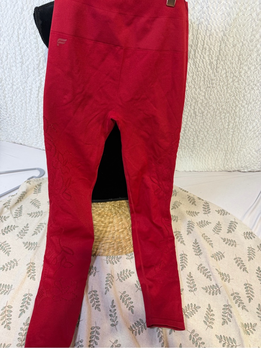 Fabletics women’s Red Embroidered Leggings medium